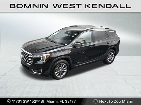 Used 2022 GMC Terrain SLT w/ Tech Package image 13