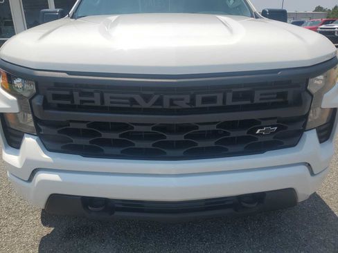 Used 2026 Chevrolet Silverado 1500 Custom w/ LPO, Dark Essentials Package AWD/4WD image 8