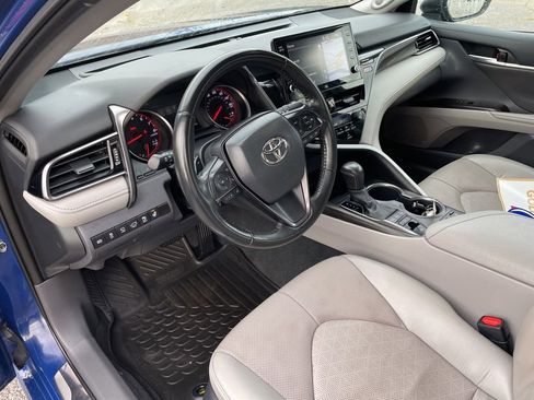 Used 2023 Toyota Camry XSE w/ Navigation Package image 10