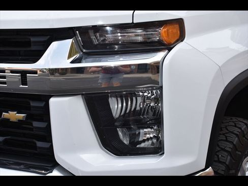 Used 2023 Chevrolet Silverado 2500 LT w/ Convenience Package image 42