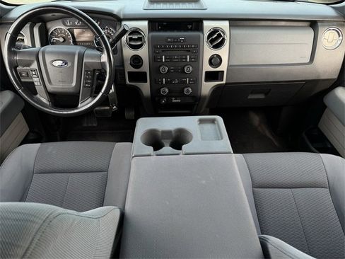 Used 2011 Ford F150 XLT w/ XLT Convenience Pkg image 10