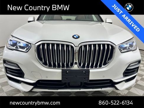 Used 2021 BMW X5 xDrive40i w/ Executive Package image 12