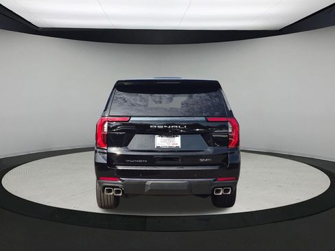 New 2026 GMC Yukon Denali Ultimate w/ LPO, Floor Liner Package AWD/4WD image 4