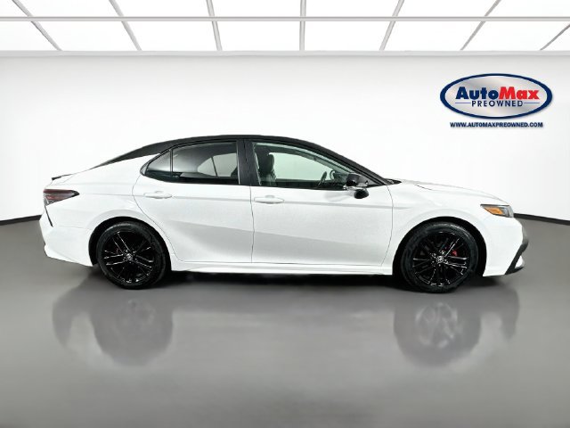 Used 2024 Toyota Camry SE w/ Cold Weather Package AWD/4WD image 10