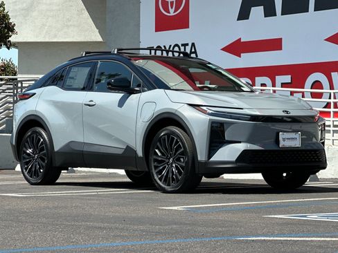 New 2026 Toyota C-HR AWD/4WD image 8