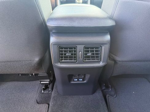 Used 2022 Toyota RAV4 XLE w/ Convenience Package AWD/4WD image 19