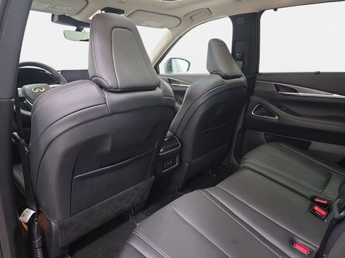Certified 2026 INFINITI QX60 Luxe w/ Cargo Package image 10