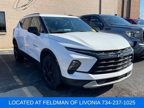 Certified 2023 Chevrolet Blazer LT w/ Convenience Package image 4