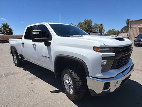 Used 2024 Chevrolet Silverado 2500 W/T w/ WT Fleet Convenience Package AWD/4WD image 3