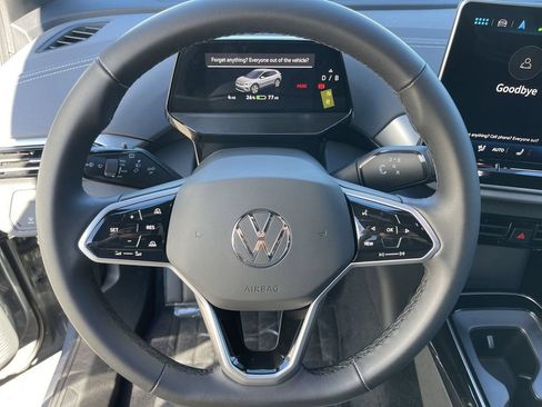 New 2026 Volkswagen ID.4 Pro RWD image 18