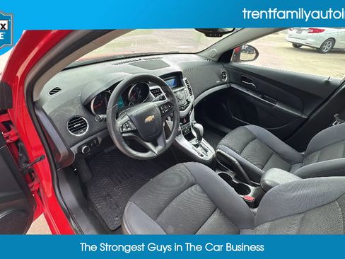 Used 2016 Chevrolet Cruze LT image 29