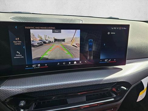 Used 2025 BMW 330i Sedan w/ Premium Package image 12