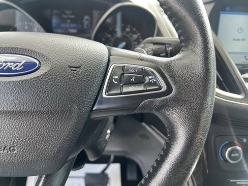 Used 2017 Ford Escape Titanium image 27