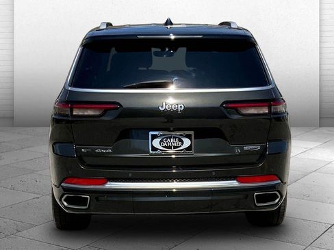 Used 2022 Jeep Grand Cherokee L Summit w/ Luxury Tech Group V AWD/4WD image 3