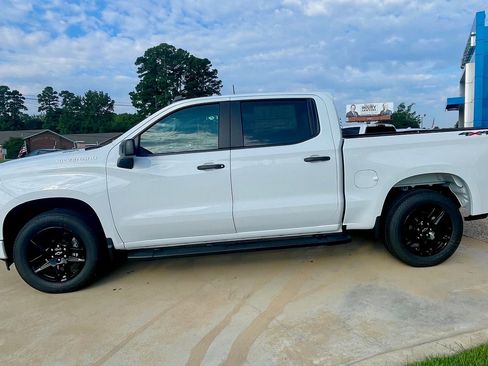 New 2026 Chevrolet Silverado 1500 Custom AWD/4WD image 3