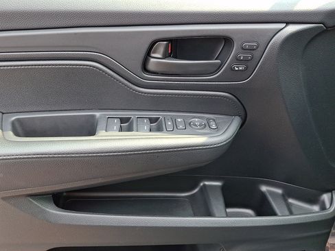 Certified 2025 Honda Odyssey EX-L image 15