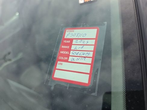 Certified 2024 Kia Sorento EX w/ Panoramic Sunroof Package FWD image 10