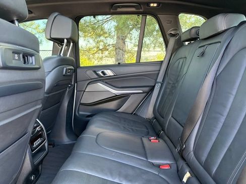 Used 2020 BMW X5 xDrive40i w/ M Sport Package AWD/4WD image 17