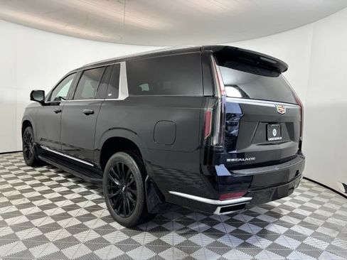 Used 2023 Cadillac Escalade ESV Premium Luxury w/ LPO, Floor Liner Package AWD/4WD image 6