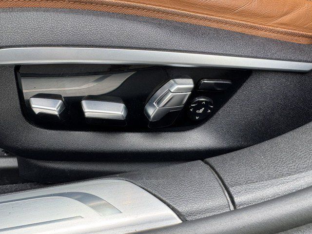 Used 2017 BMW 740i RWD image 21