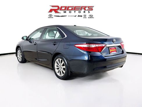 Used 2015 Toyota Camry XLE image 5