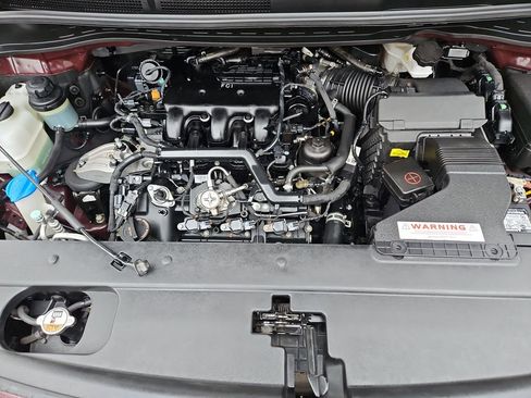 Used 2018 Kia Sedona LX w/ LX Essentials Premium Package FWD image 24