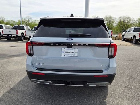 New 2026 Ford Explorer Active w/ Active Comfort Package image 9