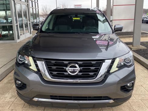 Used 2019 Nissan Pathfinder SL image 2