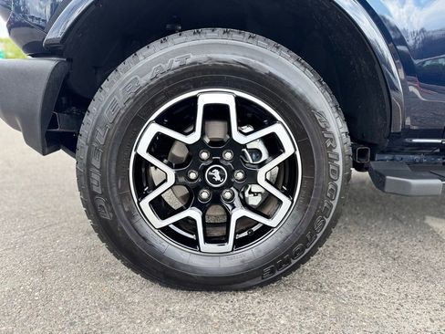 Used 2021 Ford Bronco Outer Banks AWD/4WD image 3