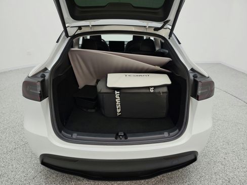 Used 2023 Tesla Model Y Long Range AWD/4WD image 20