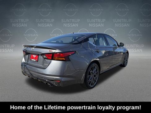 Used 2024 Nissan Altima 2.0 SR image 6