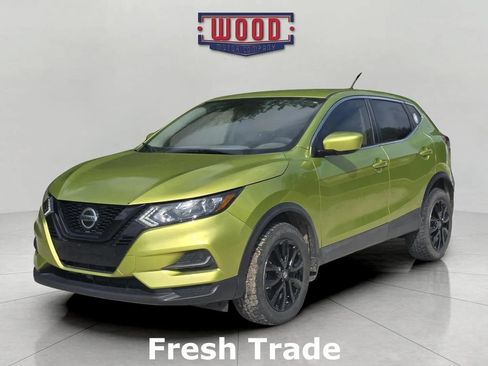 Used 2020 Nissan Rogue Sport S w/ Appearance Package FWD image 3