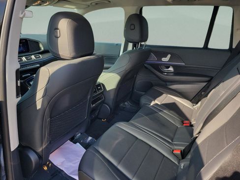 Certified 2026 Mercedes-Benz GLS 450 4MATIC image 18