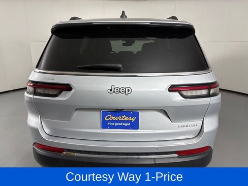 Used 2024 Jeep Grand Cherokee L Limited RWD image 9