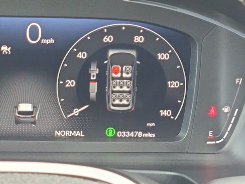 Used 2024 Honda Pilot Elite image 18