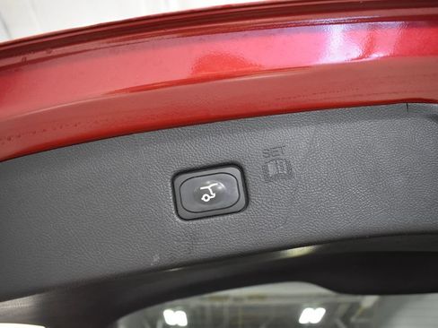 Used 2024 Ford Edge ST w/ Equipment Group 401A AWD/4WD image 32