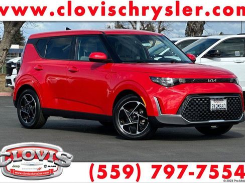 Used 2024 Kia Soul EX image 1