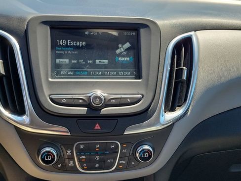 Used 2018 Chevrolet Equinox LT image 29