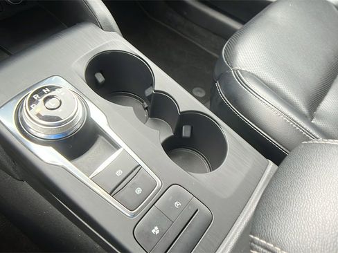 Used 2020 Ford Escape SEL image 28