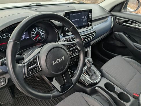 Used 2023 Kia Seltos S image 26