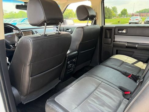 Used 2015 Ford Flex Limited w/ Equipment Group 301A FWD image 25