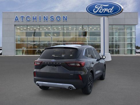 New 2026 Ford Escape SE FWD image 8