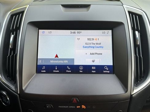 Used 2020 Ford Edge Titanium w/ Equipment Group 301A AWD/4WD image 14