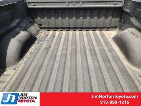 Used 2019 Chevrolet Colorado LT RWD image 32