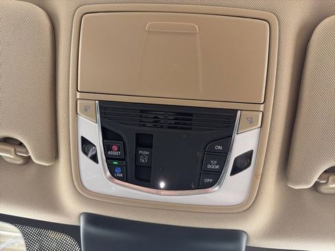 Certified 2023 Acura TLX Advance image 28