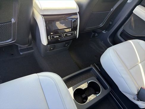 New 2026 Lincoln Aviator AWD image 8