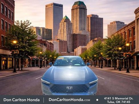 Certified 2025 Honda Accord SE image 2