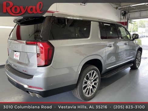 Used 2018 GMC Acadia SLT FWD image 4