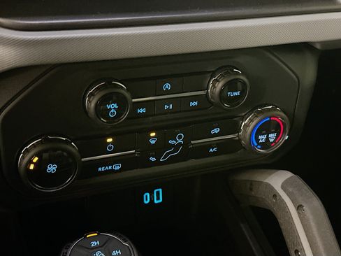 Used 2023 Ford Bronco Big Bend AWD/4WD image 23