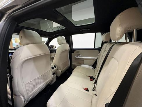 New 2026 Mercedes-Benz GLB 250 image 24